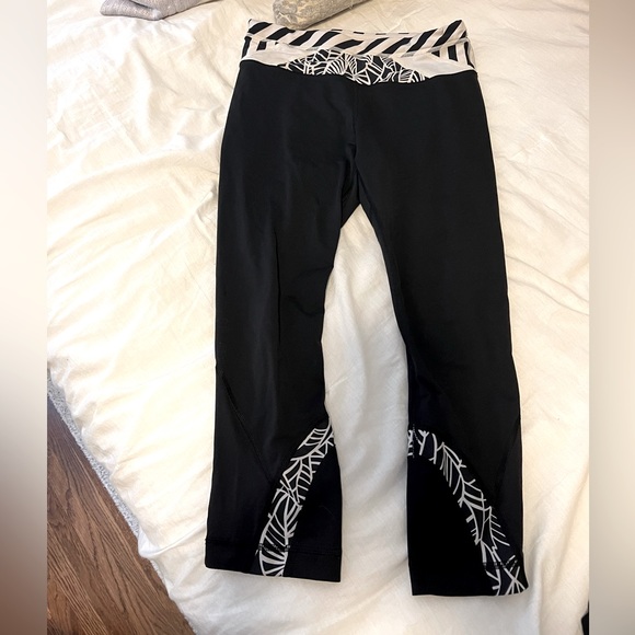 Lululemon leggings - Picture 1 of 8
